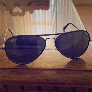 Ray-Ban Black Aviator Sunglasses